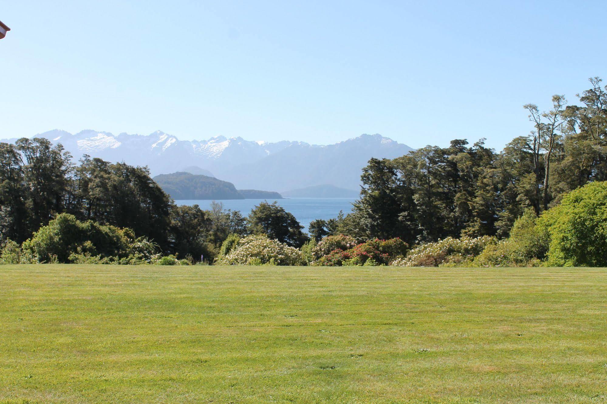 Murrells Grand View House Manapouri Exterior photo
