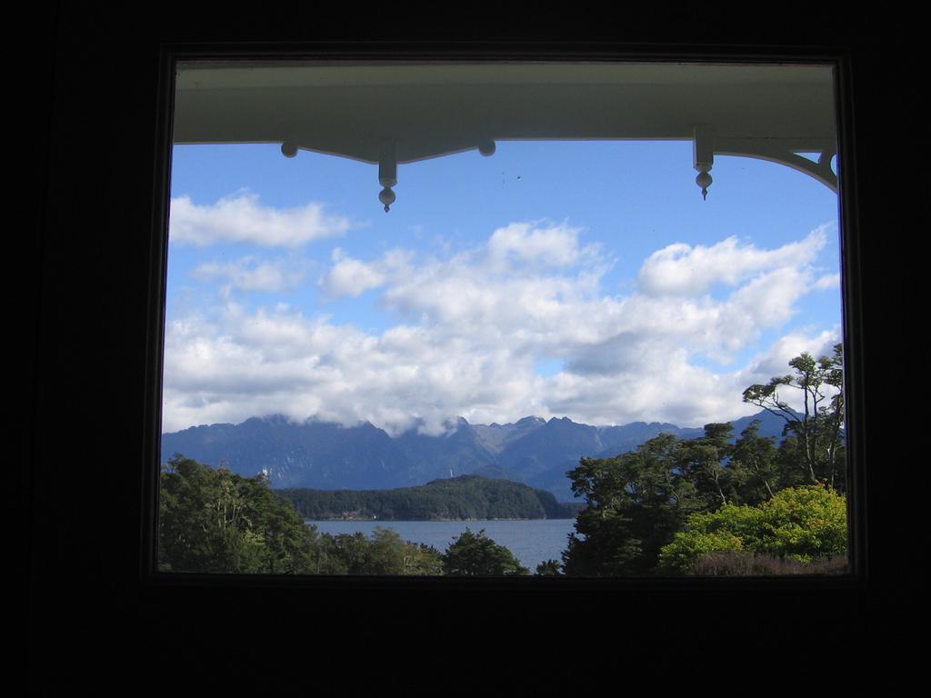 Murrells Grand View House Manapouri Exterior photo