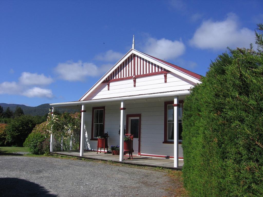 Murrells Grand View House Manapouri Exterior photo